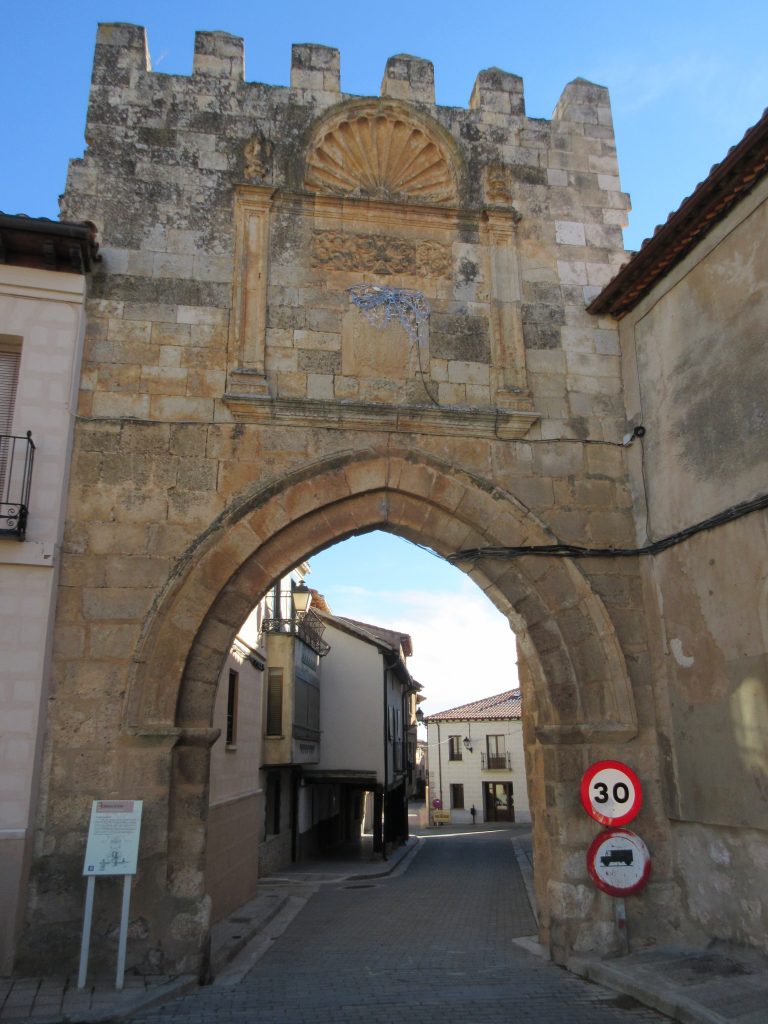 Puerta de Aguilera. Pueblos medievales